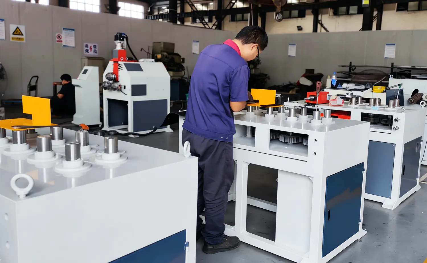 고정밀 CNC 튜브 롤 벤딩 머신 고정밀 CNC 튜브 롤 벤딩 머신