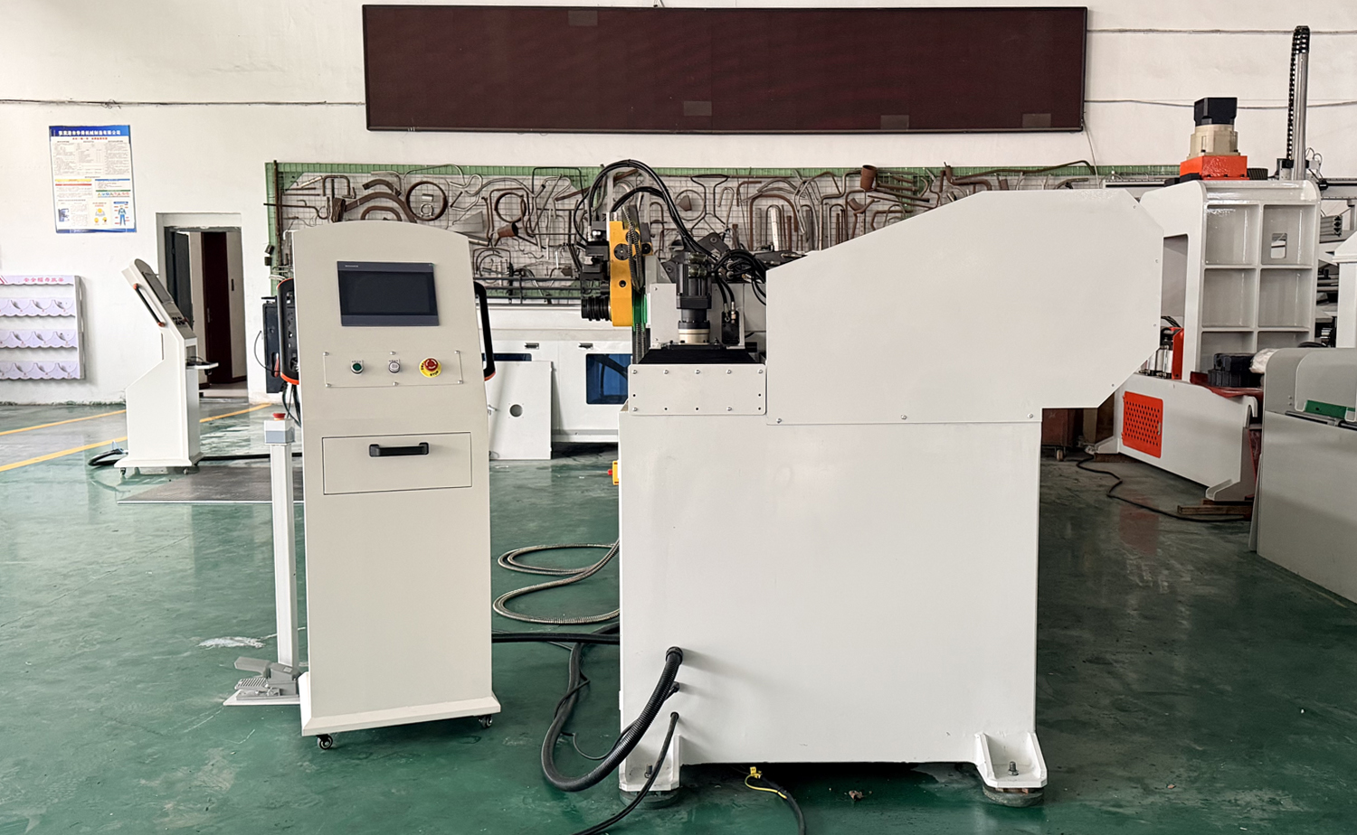 DB CNC 더블 헤드 튜브 벤딩 머신 DB CNC 더블 헤드 튜브 벤딩 머신