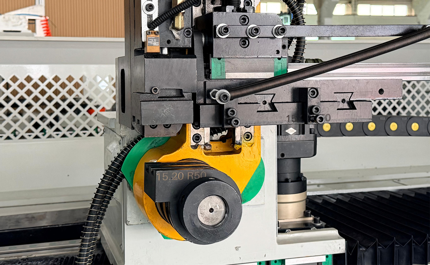 DB CNC 더블 헤드 튜브 벤딩 머신 DB CNC 더블 헤드 튜브 벤딩 머신